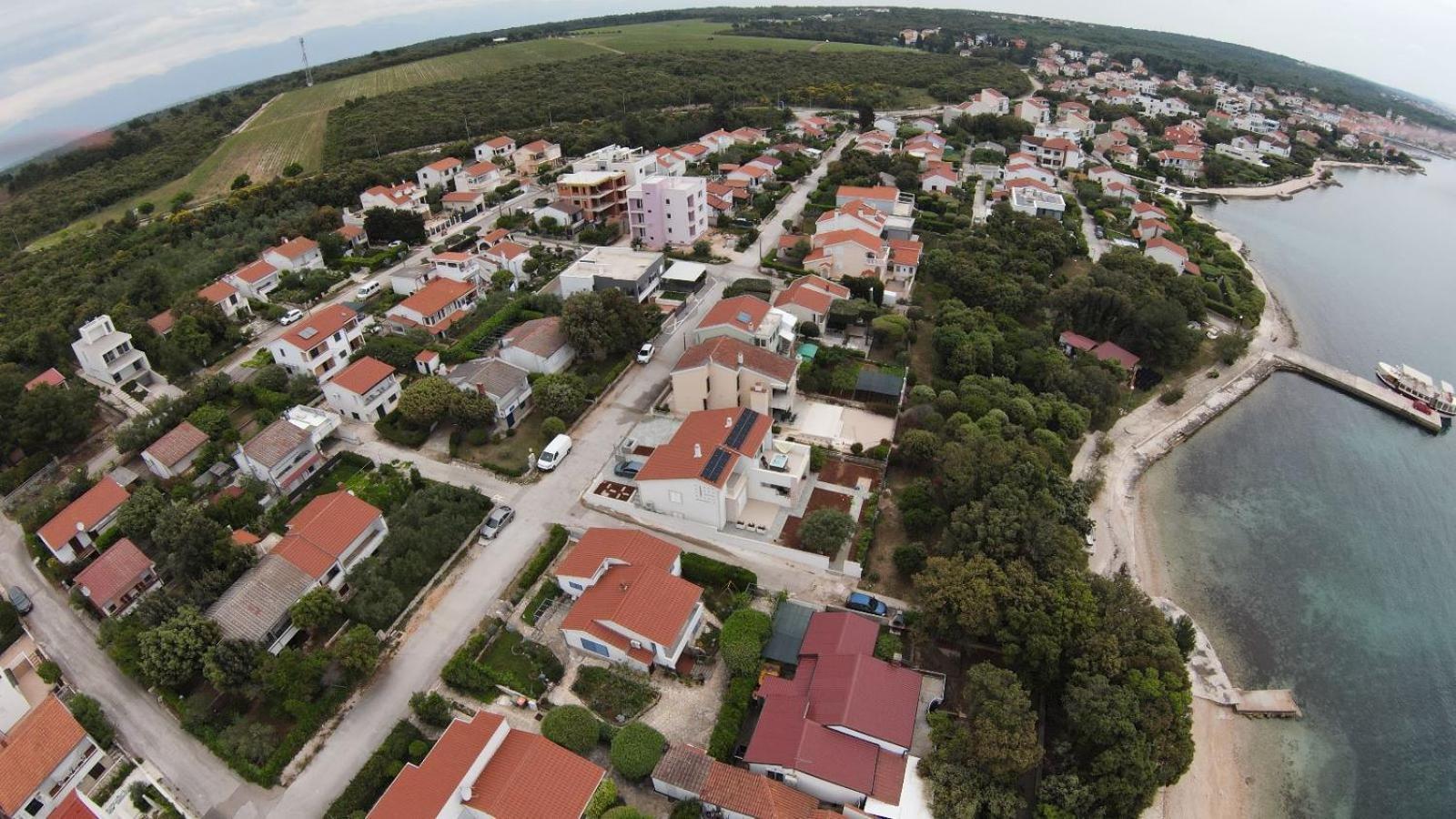 Apartment Basic Petrcane Ngoại thất bức ảnh